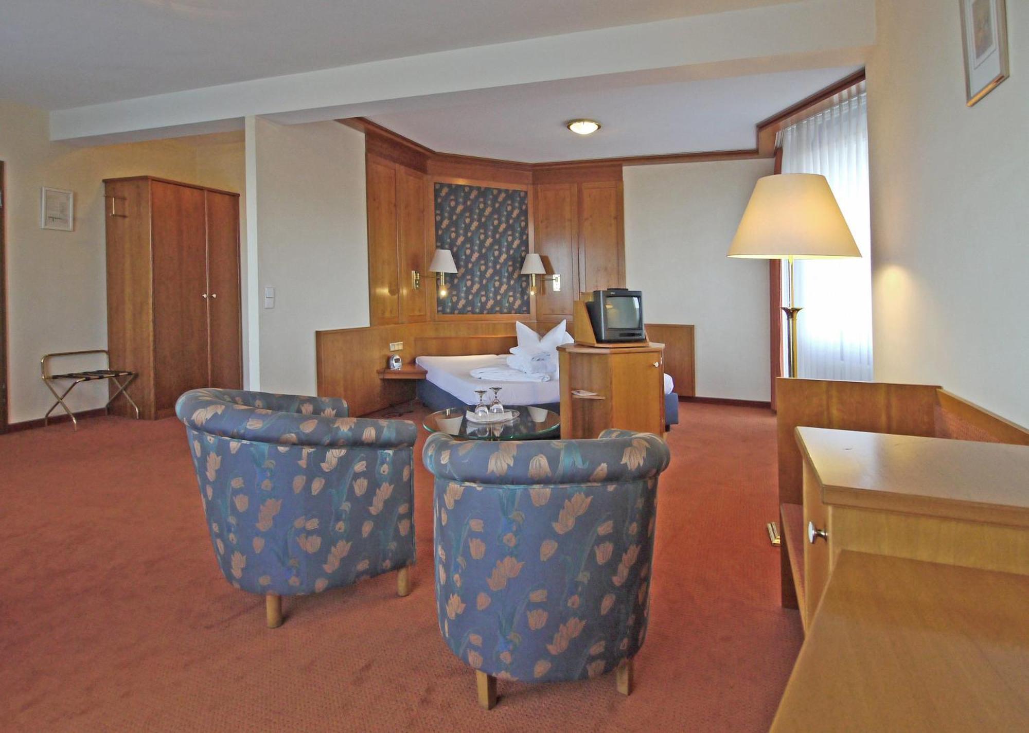 Hotel Schwanen Kaelberbronn Pfalzgrafenweiler Eksteriør bilde