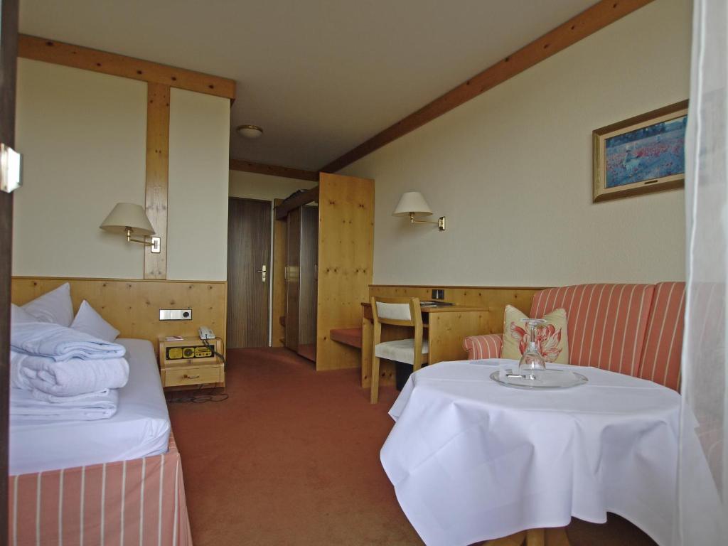 Hotel Schwanen Kaelberbronn Pfalzgrafenweiler Rom bilde